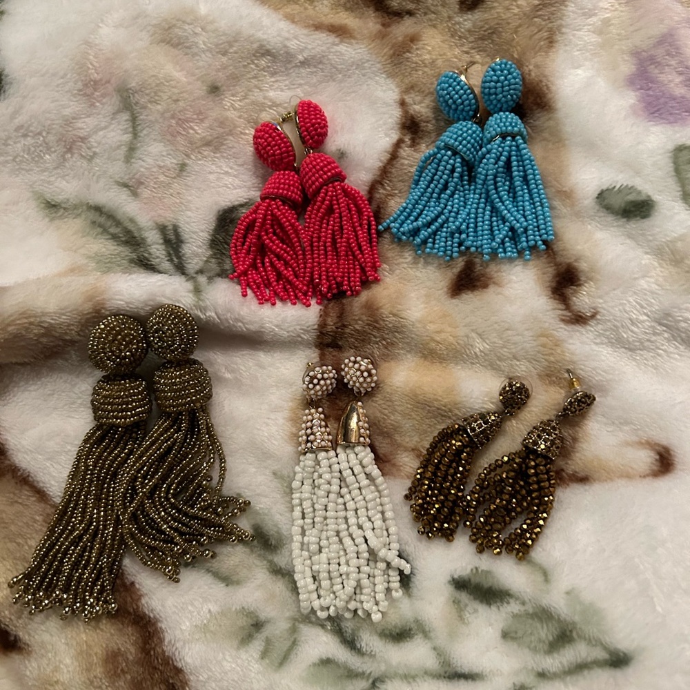 5 pair of tassel earrings EUC